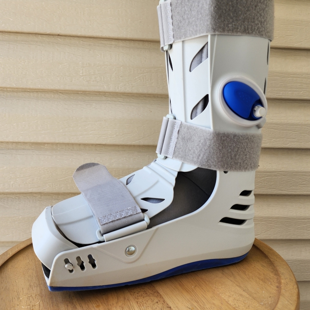 Deroyal Air Pump Ankle Medical Boot Walking View 2